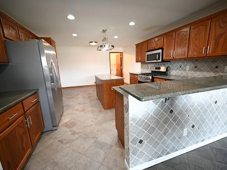 28777 Berwick Ct — Photo 7