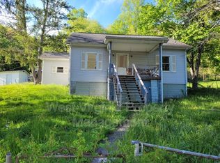 1917 Minden Rd, Oak Hill, WV 25901