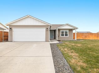 6210 Rocket Ln, Pasco, WA 99301