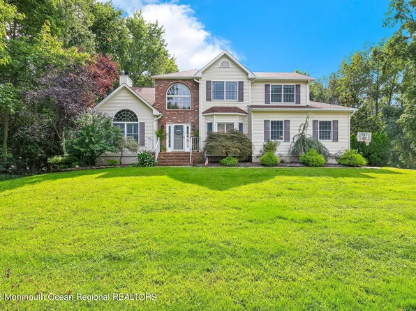 2036 Fox Field Circle, Wall, NJ 07719