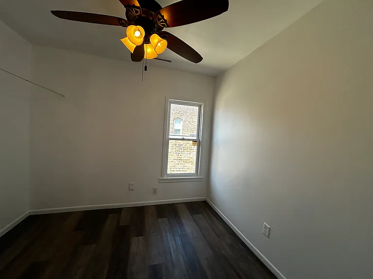 2515 60th St #2 — Photo 4