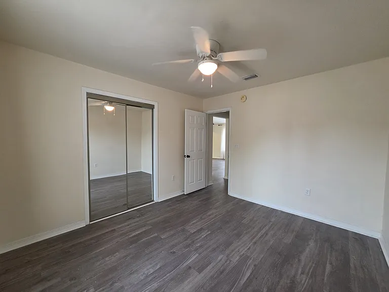 404 Riverchase Blvd — Photo 10