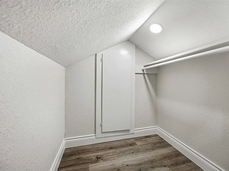 5702 Old Lodge Dr — Photo 19