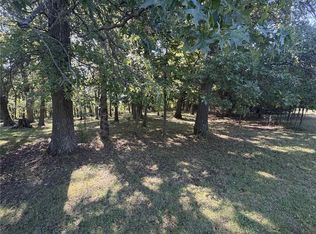 18 Meadowbrook Dr, Linn Valley, KS 66040