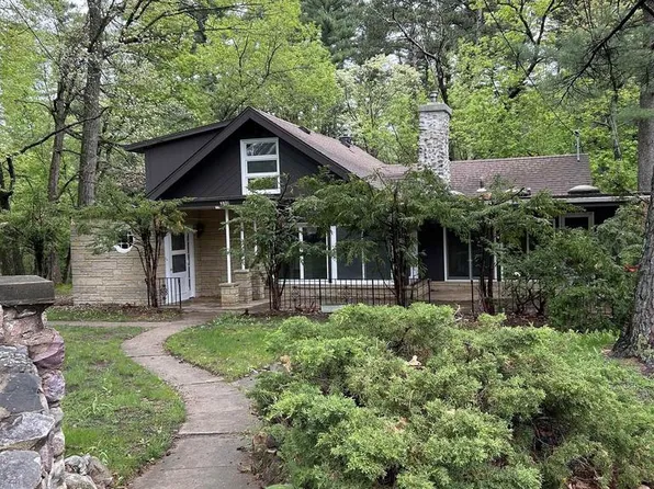 330 South Burritt Avenue, Wisconsin Dells, WI 53965