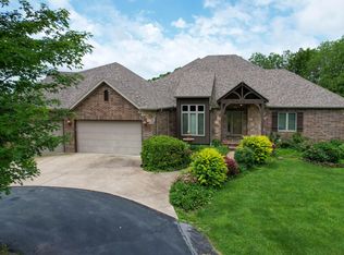 201 W Castlegate Dr, Ozark, MO 65721