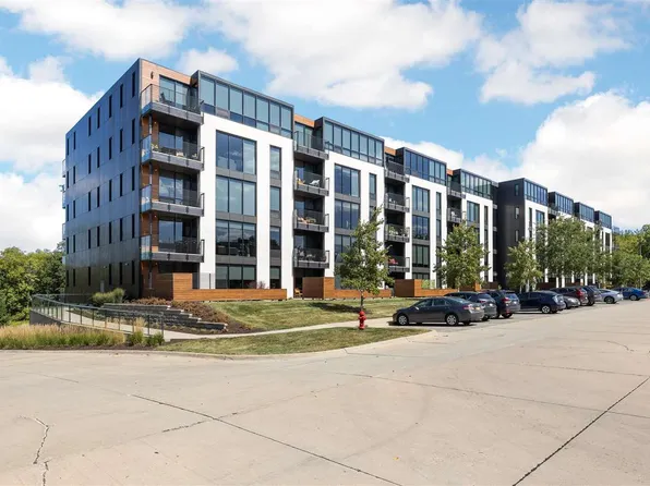 1 University Way #201, Iowa City, IA 52246