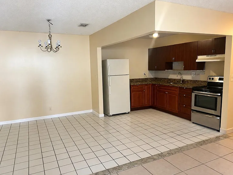 4125 Woodside Dr #1-4 — Photo 8