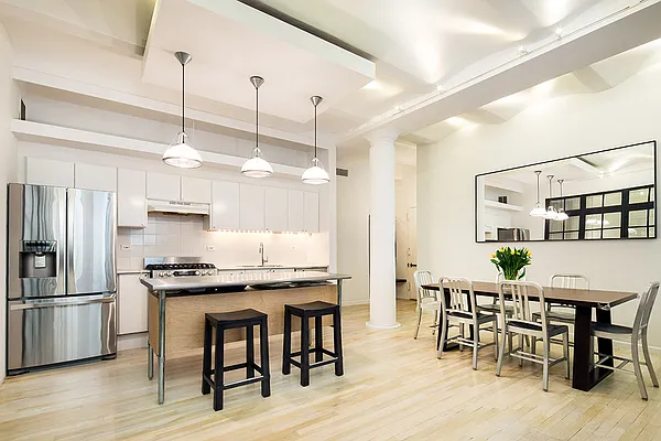 Sold by Tabak Real Estate | media 9