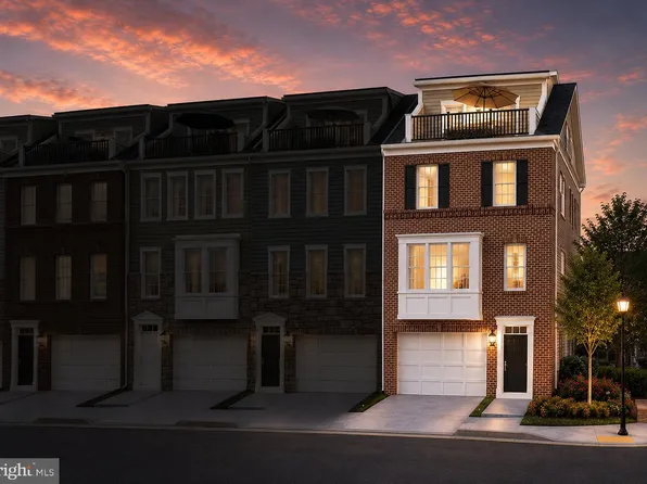 10826 Willow Ter, Fairfax, VA 22030