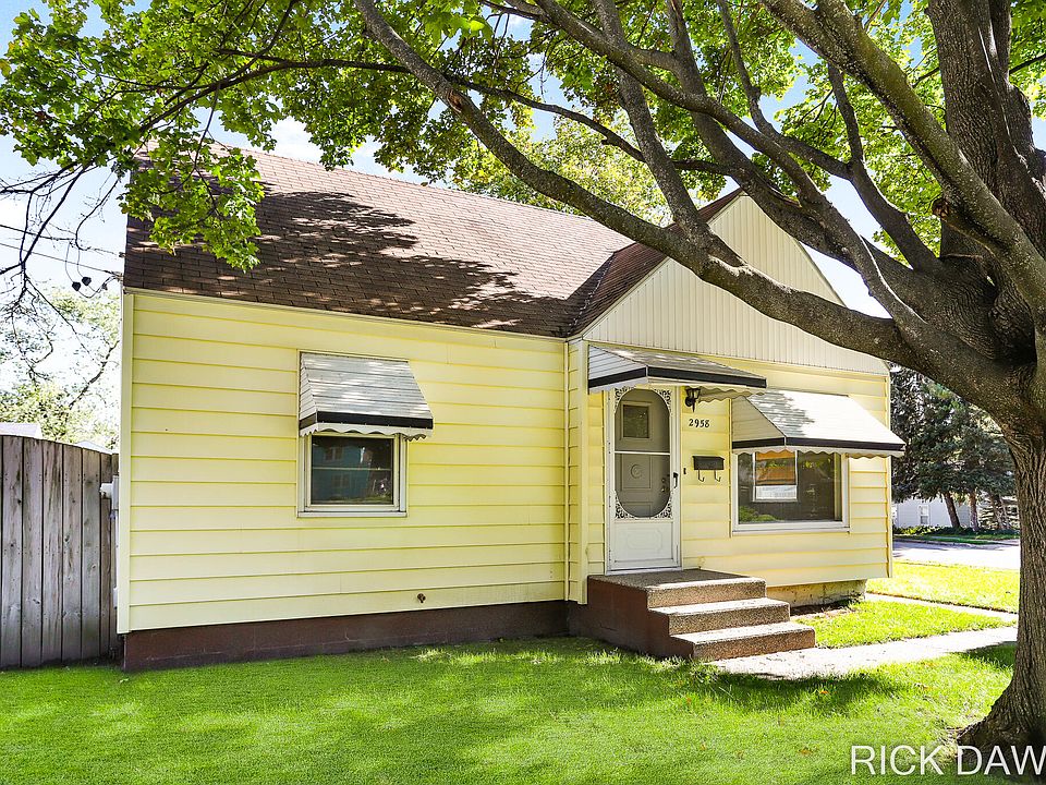 1st image of 2958 Chiswick Ave SW