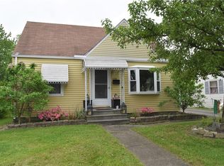 158 Fairlawn Ave, Elyria, OH 44035