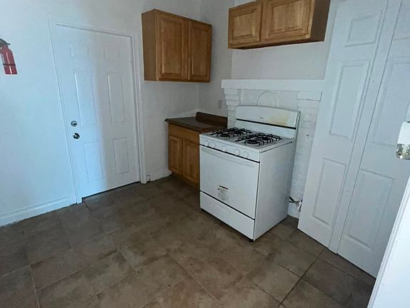 2nd image of 29 Ellington St #3E