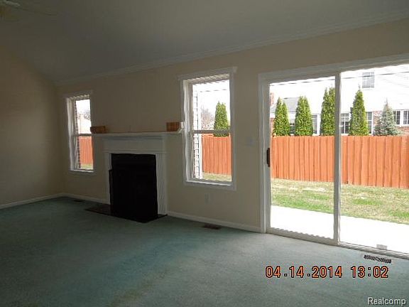 4th image of 24509 Foxmoor Blvd