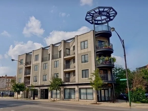 875 N Milwaukee Ave #2-3E, Chicago, IL 60642