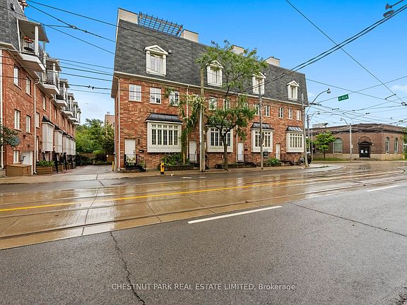 2nd image of 1437 Queen St E