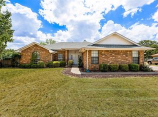 3916 View Point Dr, Granbury, TX 76048