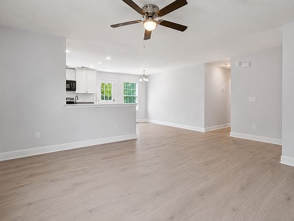 2nd image of 718 Park Ave
