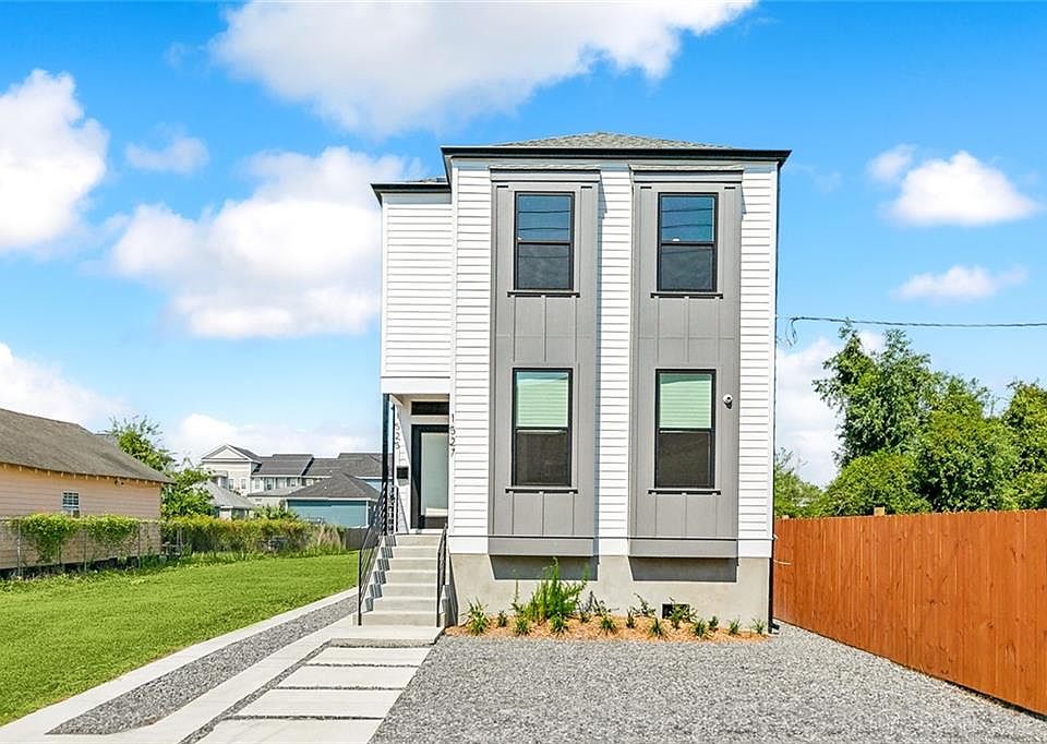 1st image of 1525-27 Lafreniere St
