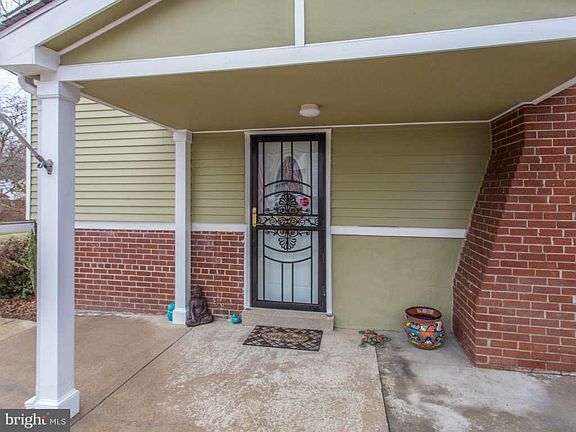 2nd image of 8224 Ackley St