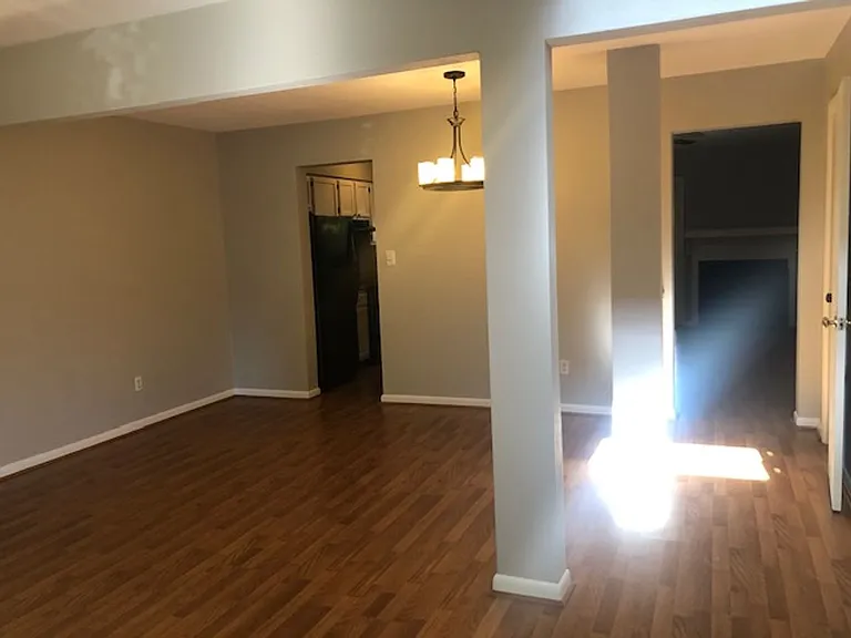 2312 Merl Cir — Photo 5
