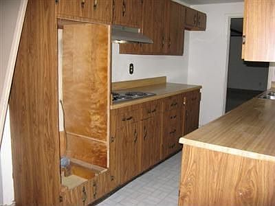 5th image of 5110 Glenmina Dr