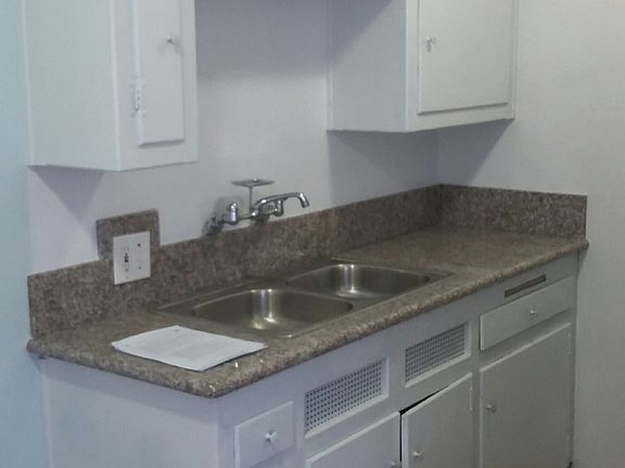 4th image of 4305 S Centinela Ave APT 12