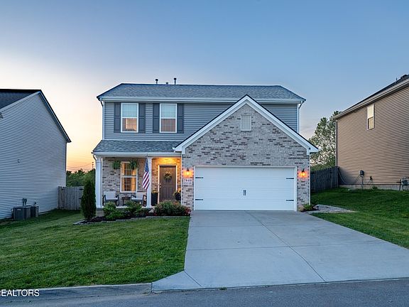 3rd image of 7849 Beeler Farms Ln