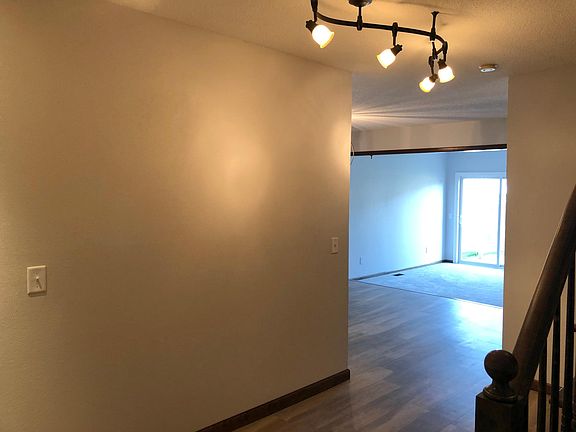Entry foyer as you walk in