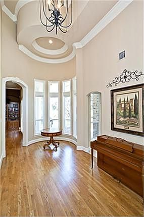 5th image of 101 Turnberry Cir