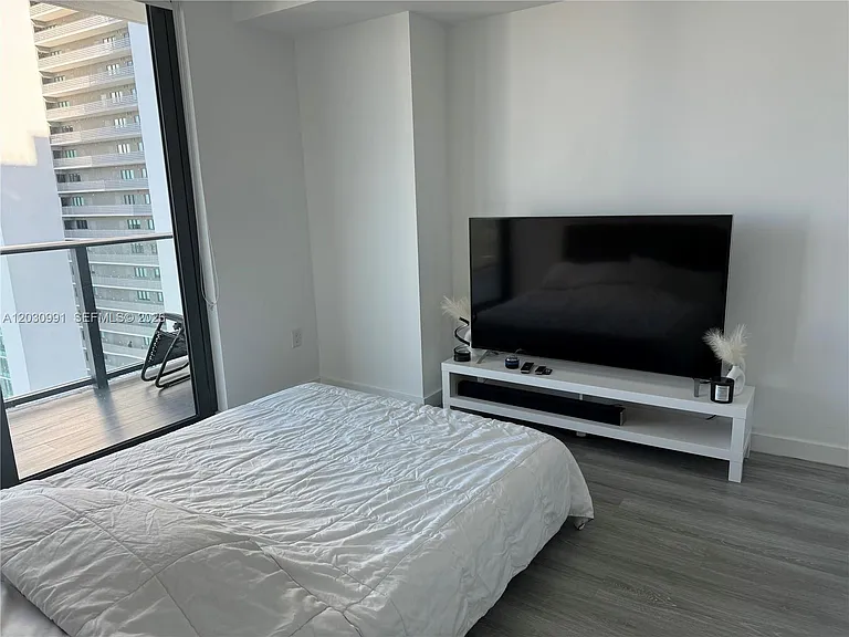 501 NE 31st St #2903 — Photo 19