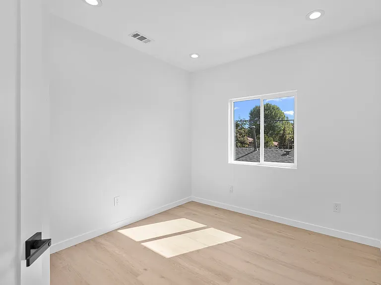 4104 F St #2 — Photo 18