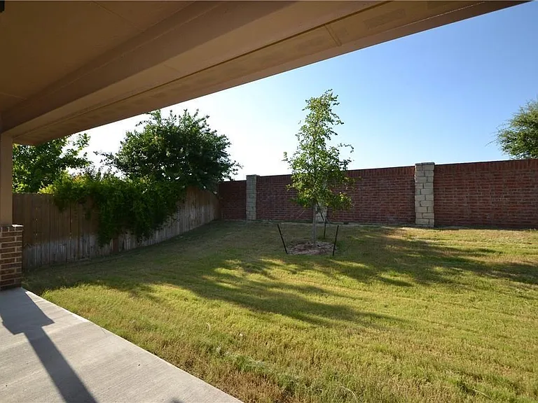 804 Willow Wood Dr — Photo 23