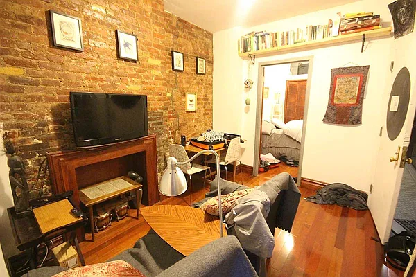 Rented by MOTION New York | media 10