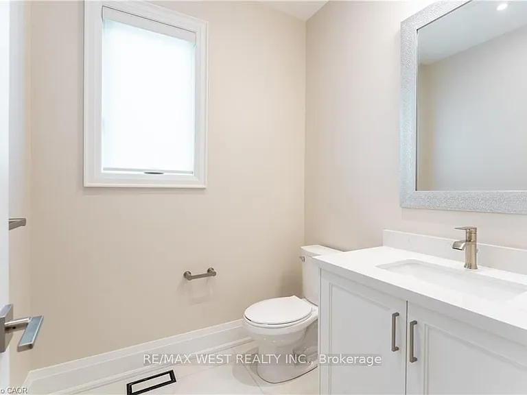 119 Jay St — Photo 7