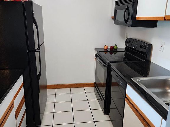 4th image of 6300 Stevenson Ave APT 519