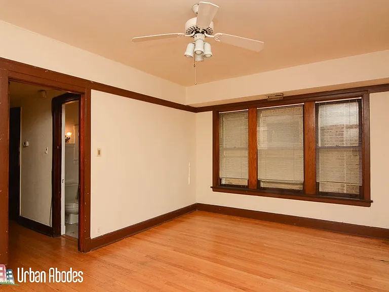 1309 W Newport Ave #2AC — Photo 5