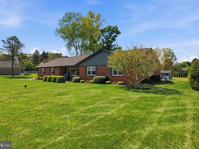 228 Chestnut Valley Dr, Doylestown, PA, 18901