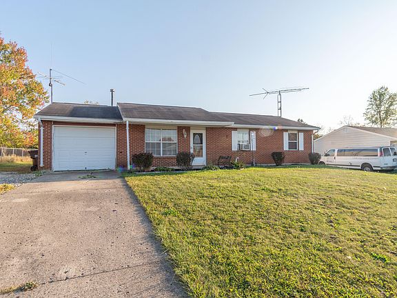 2nd image of 10960 Comanche Dr