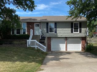 5578 Lewis Dr, Shawnee, KS 66226