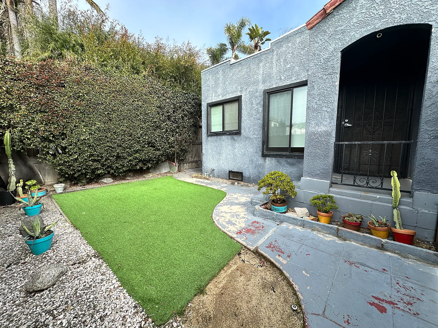250 4th ave — Photo 1