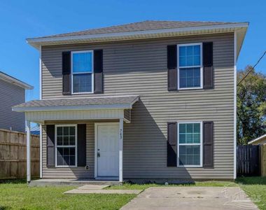 763 Rosa Parks Cir, Pensacola, FL, 32501