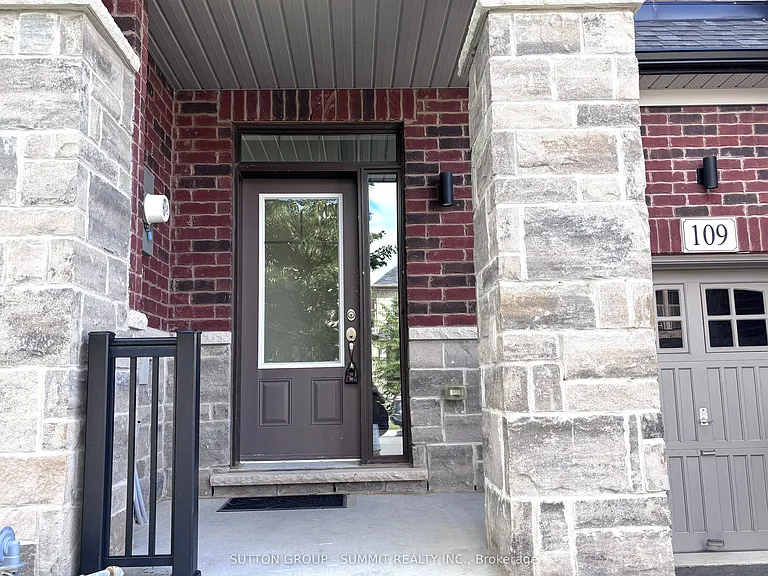 109 Benadir Ave — Photo 2