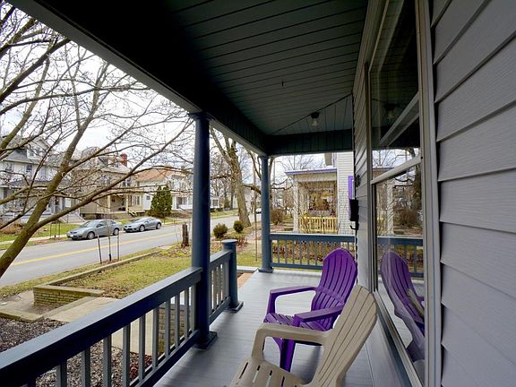 2nd image of 2339 Indianola Ave