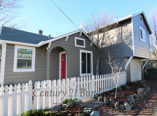 8 Hawthorne Ct, Petaluma, CA 94952