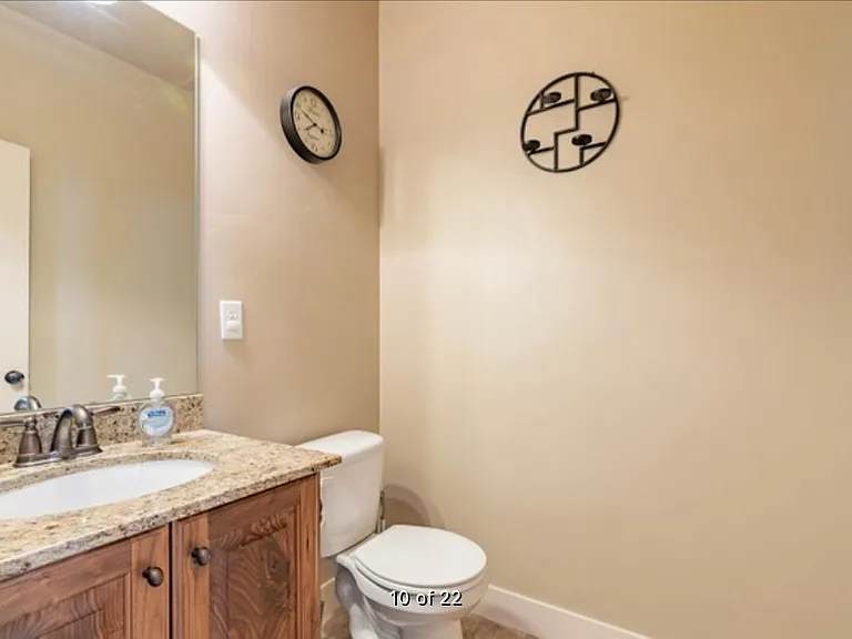 255 W 2700 N #15 — Photo 9