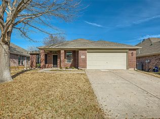 840 Roaring Springs Rd, Grand Prairie, TX 75052