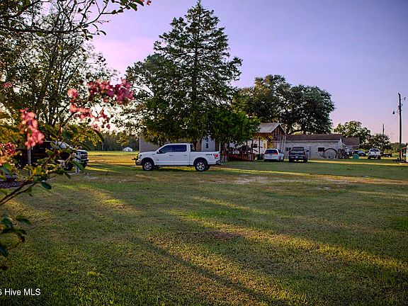 4th image of 1227 Mclean Road