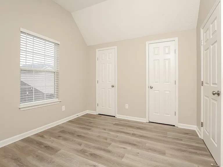 1103 Phelissa Dr — Photo 14