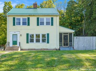 685 W Riverside Dr, Ionia, MI 48846